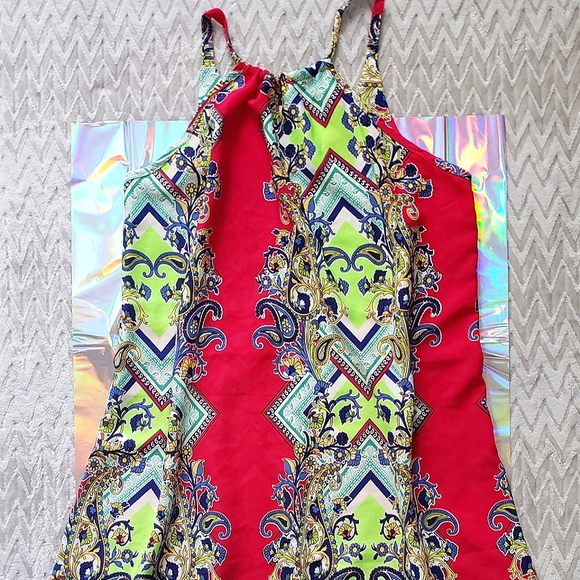 NWOT ☀️ Dress Abstract Pattern - Picture 2 of 9
